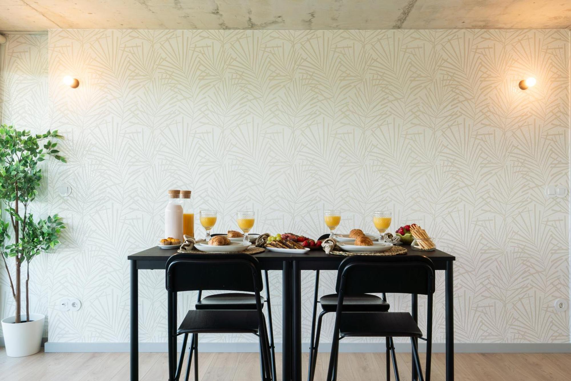 Host Wise - Luxurious Impressive Apartment - Balcony And Pool Vila Nova de Gaia Room photo