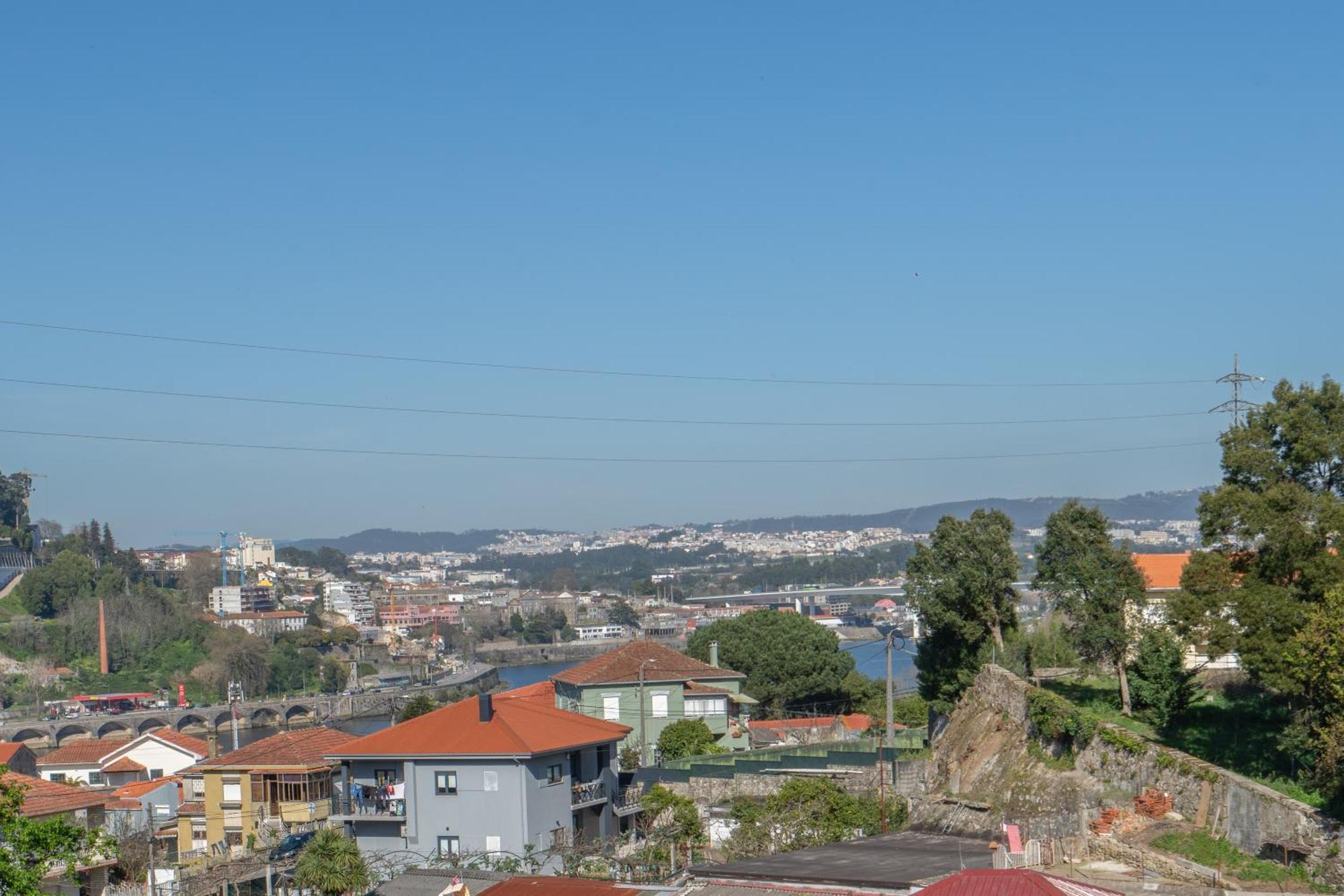 Host Wise - Luxurious Impressive Apartment - Balcony And Pool Vila Nova de Gaia Room photo